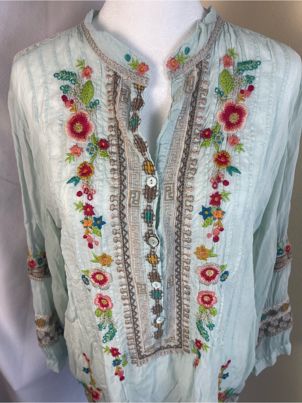 Johnny Was Floral Embroidered Boho Tunic Top M Semi Sheer Mint Cupra Rayon Luxe - Picture 4 of 16